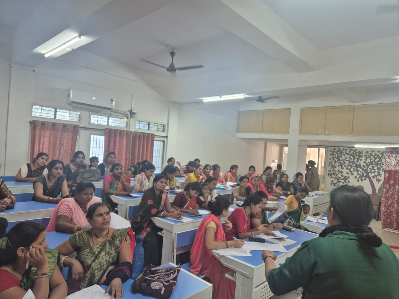 Giving financial management education to ladies in colleges